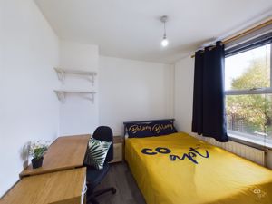 bed 1- click for photo gallery